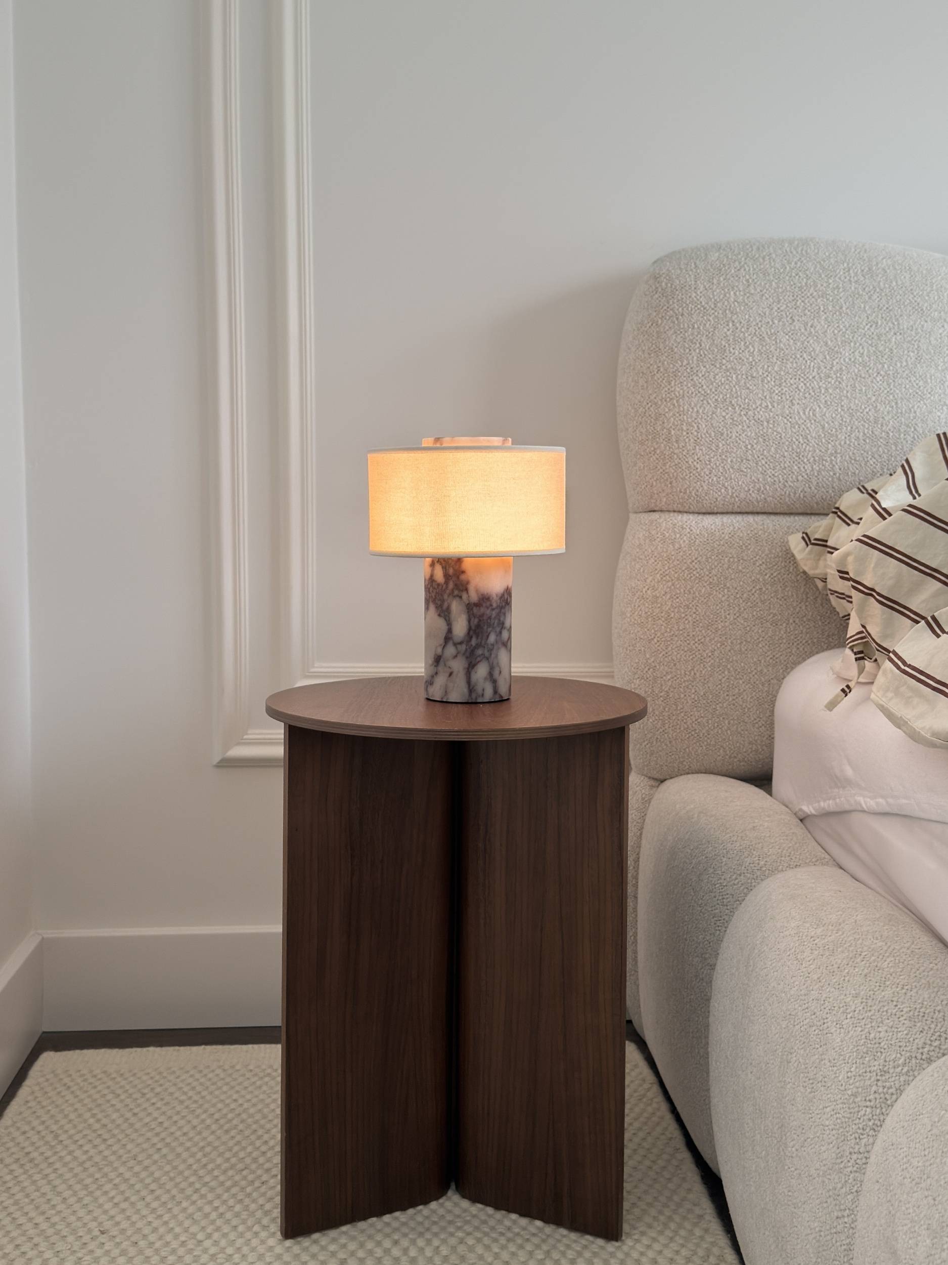 Auríe Portable Lamp | Calacatta Viola