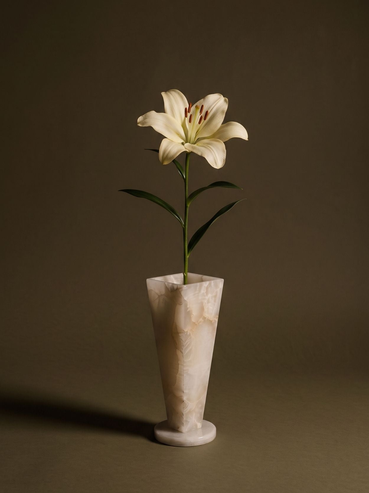 The Elva Vase - Alabaster