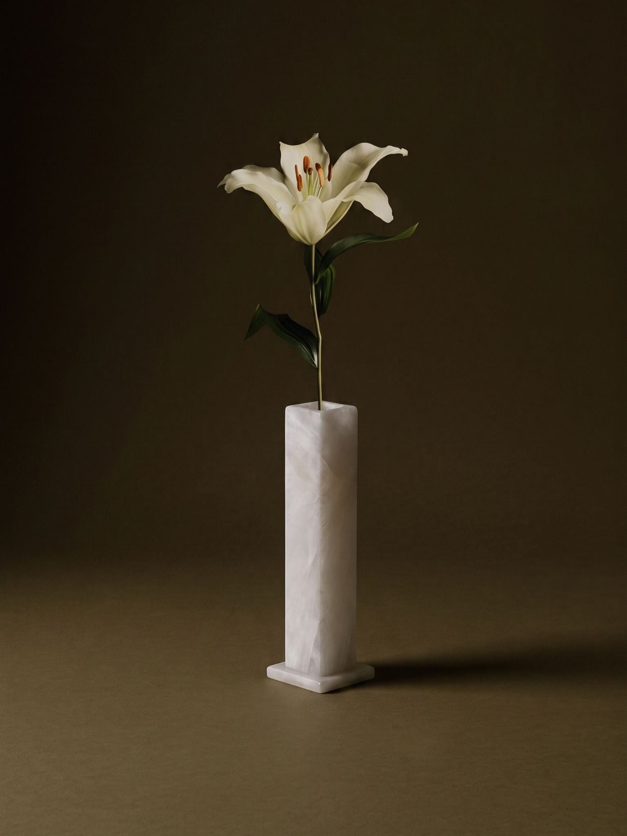 The Eva Vase | Alabaster