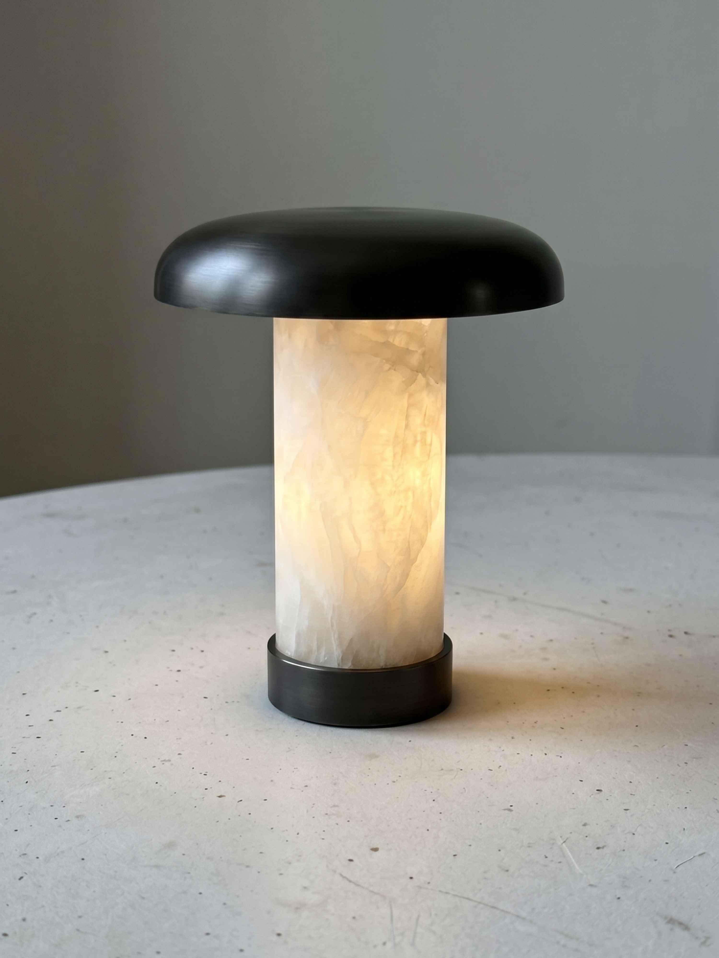 Artus Portable Lamp | Alabaster & Bronze