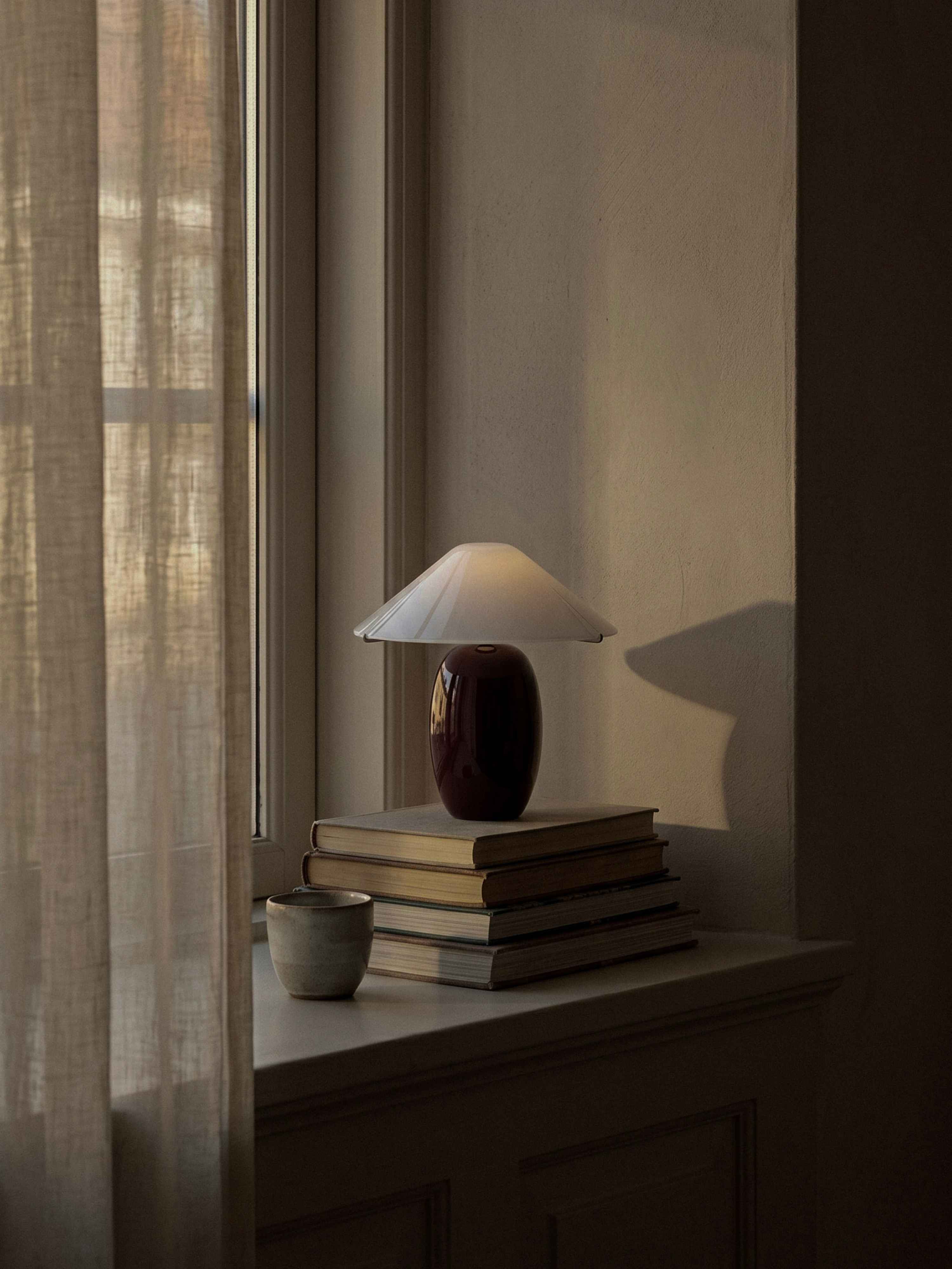 Maríel Portable Lamp | Red Ceramic