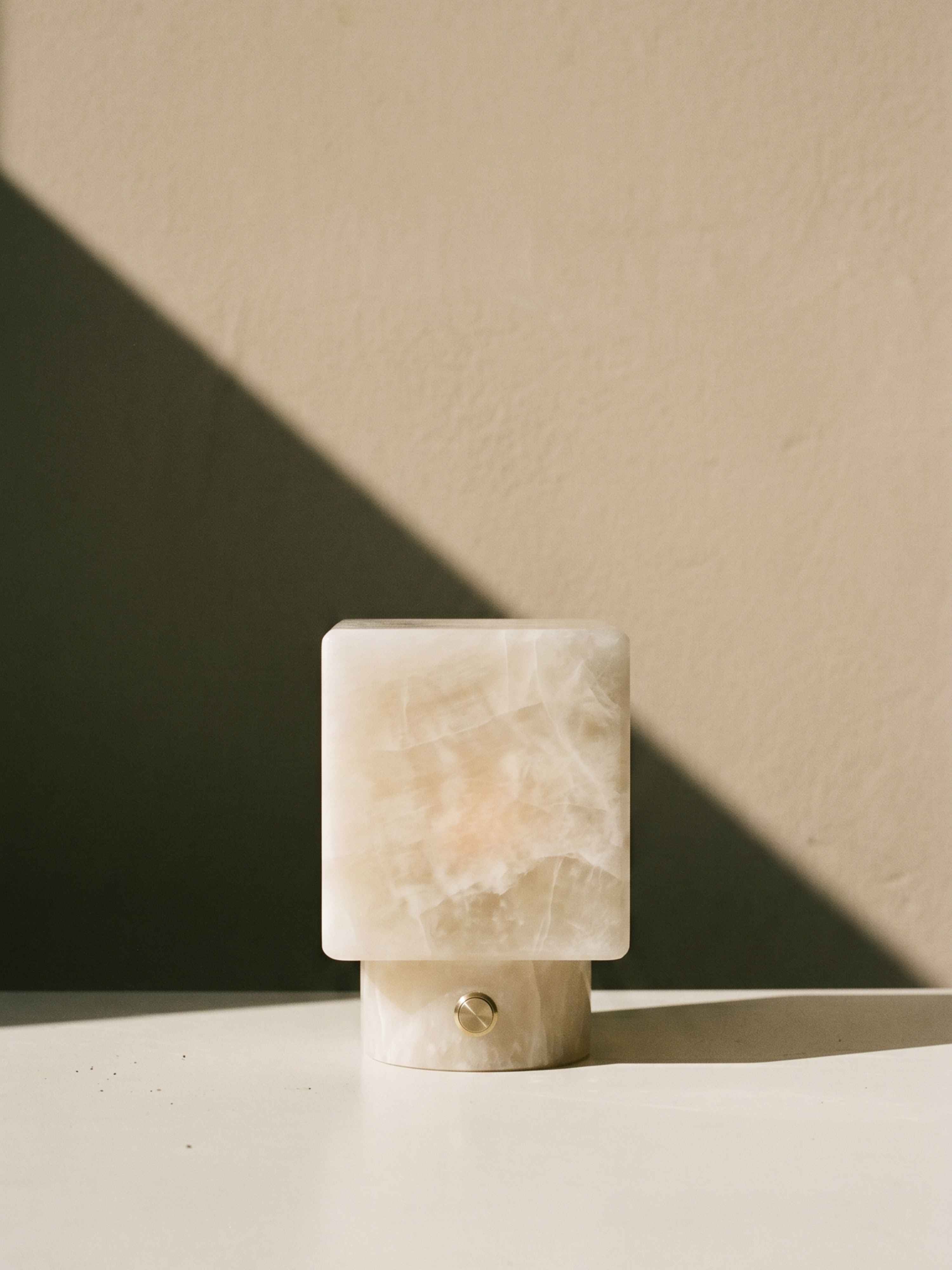 Arca Mini Portable Lamp | Alabaster