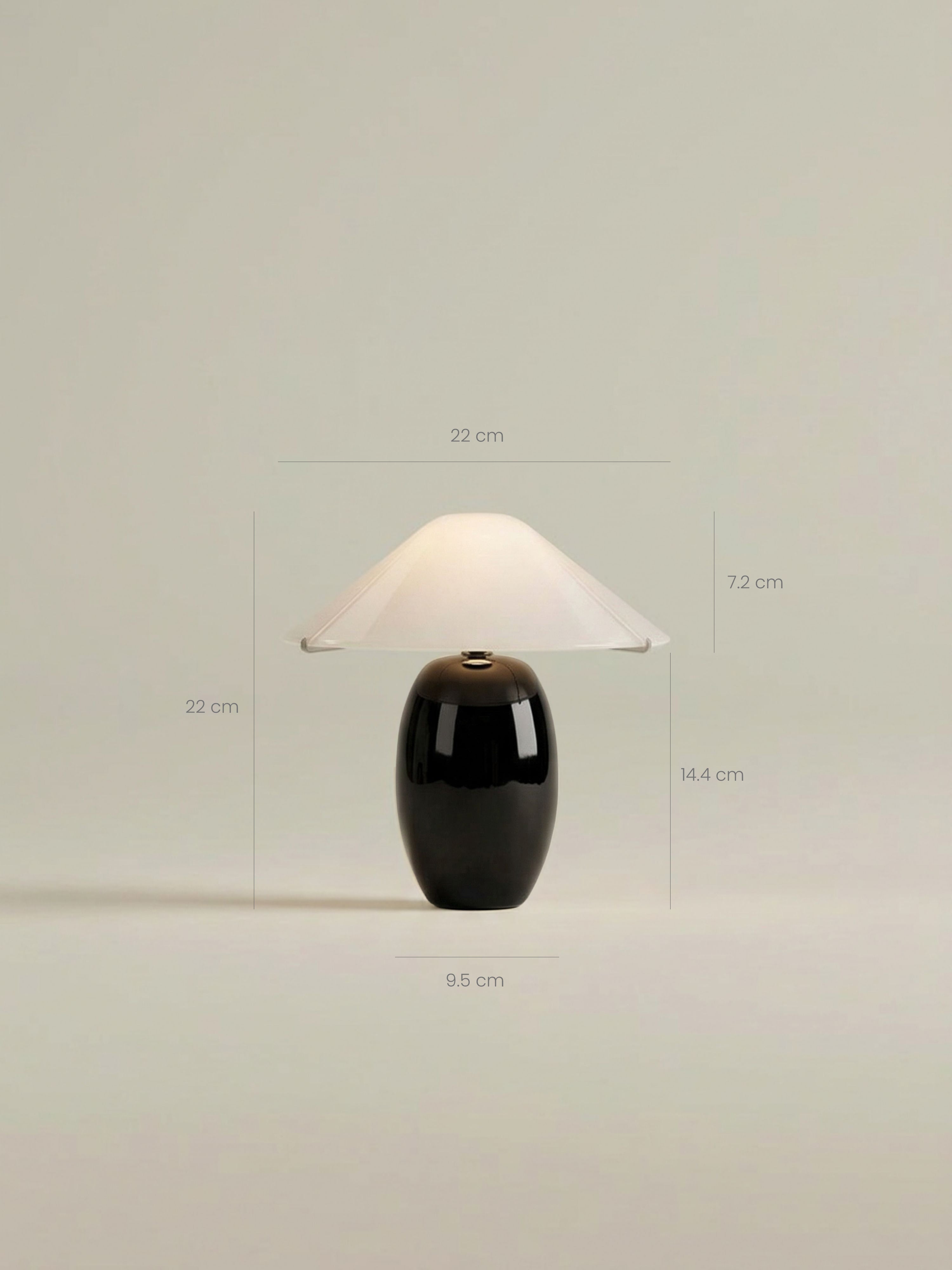 Maríel Portable Lamp | Black Ceramic