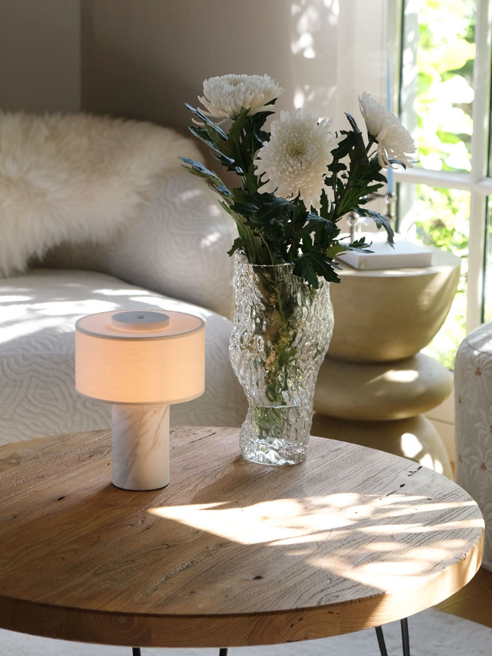 Auríe Portable Lamp | White Marble