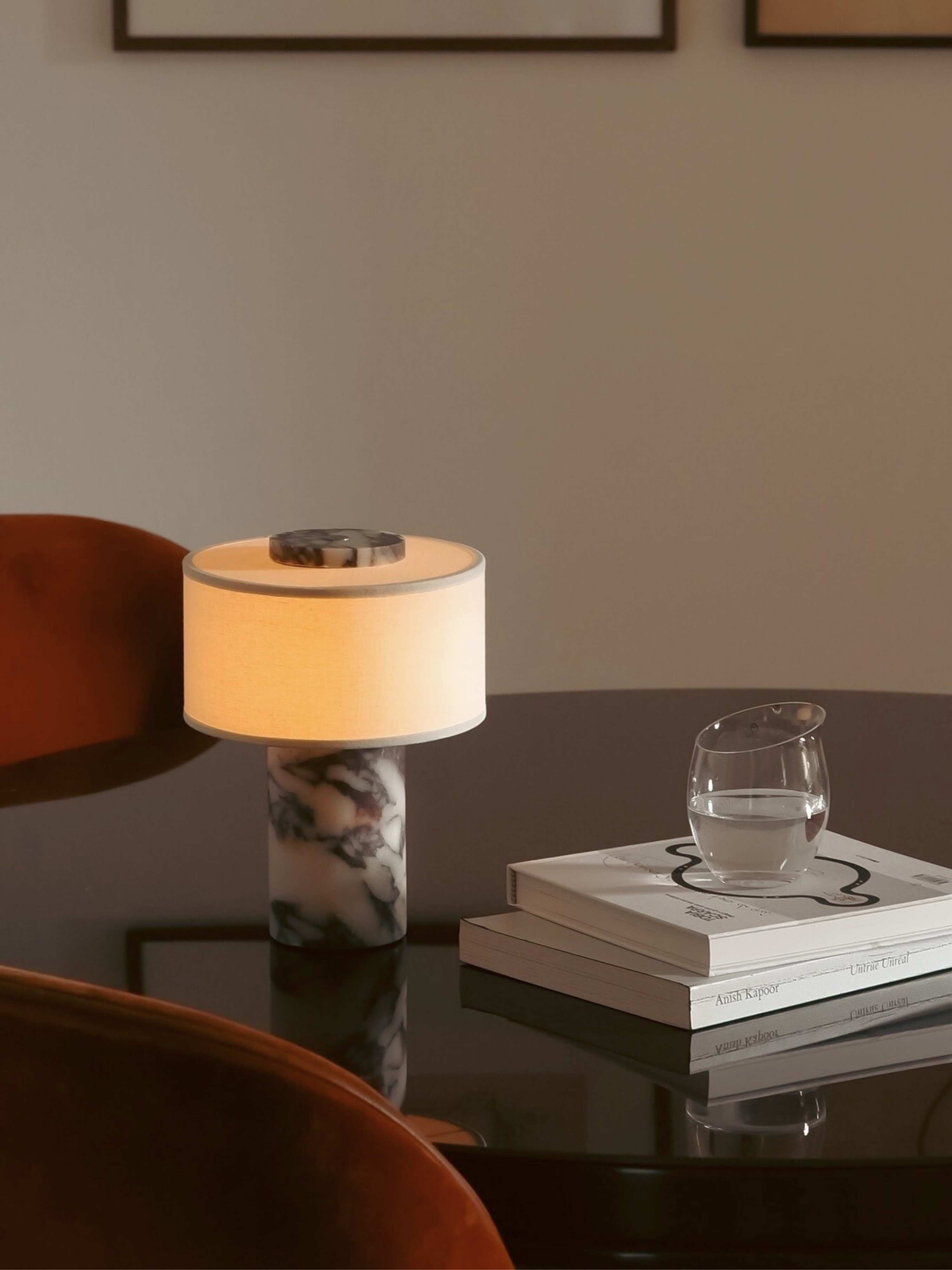Auríe Portable Lamp | Calacatta Viola