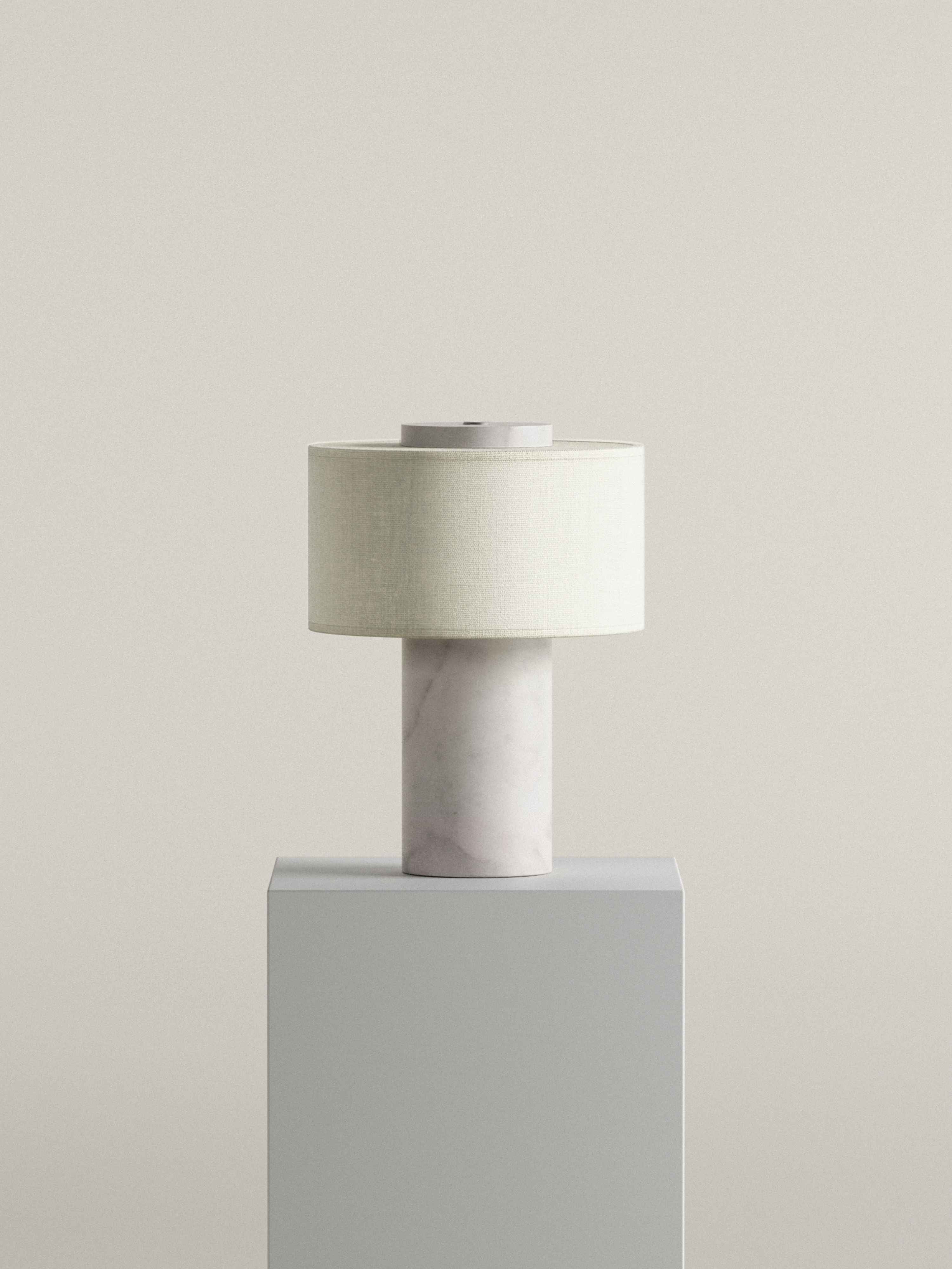 Auríe Portable Lamp | White Marble & Linen