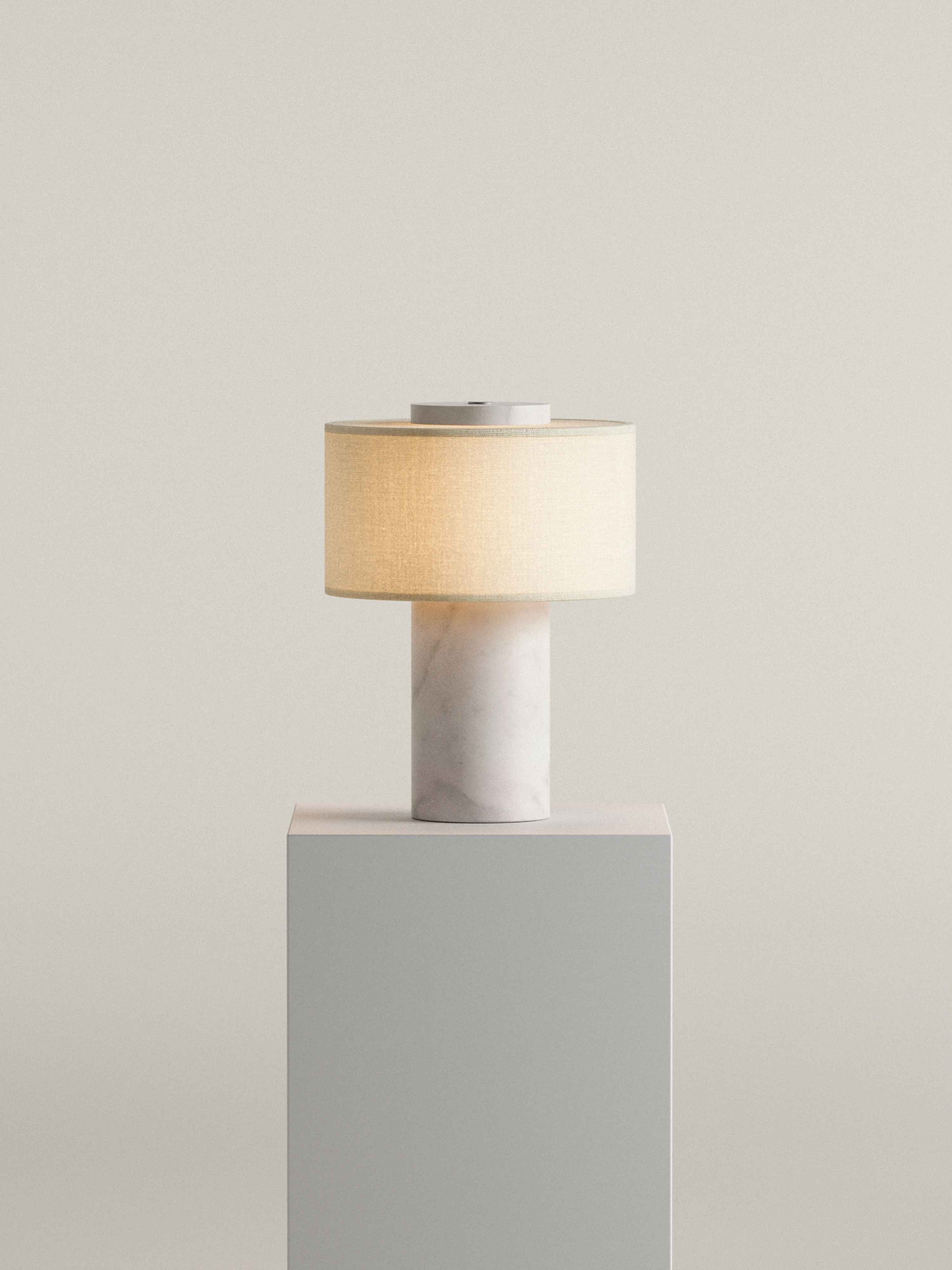 Auríe Portable Lamp | White Marble & Linen