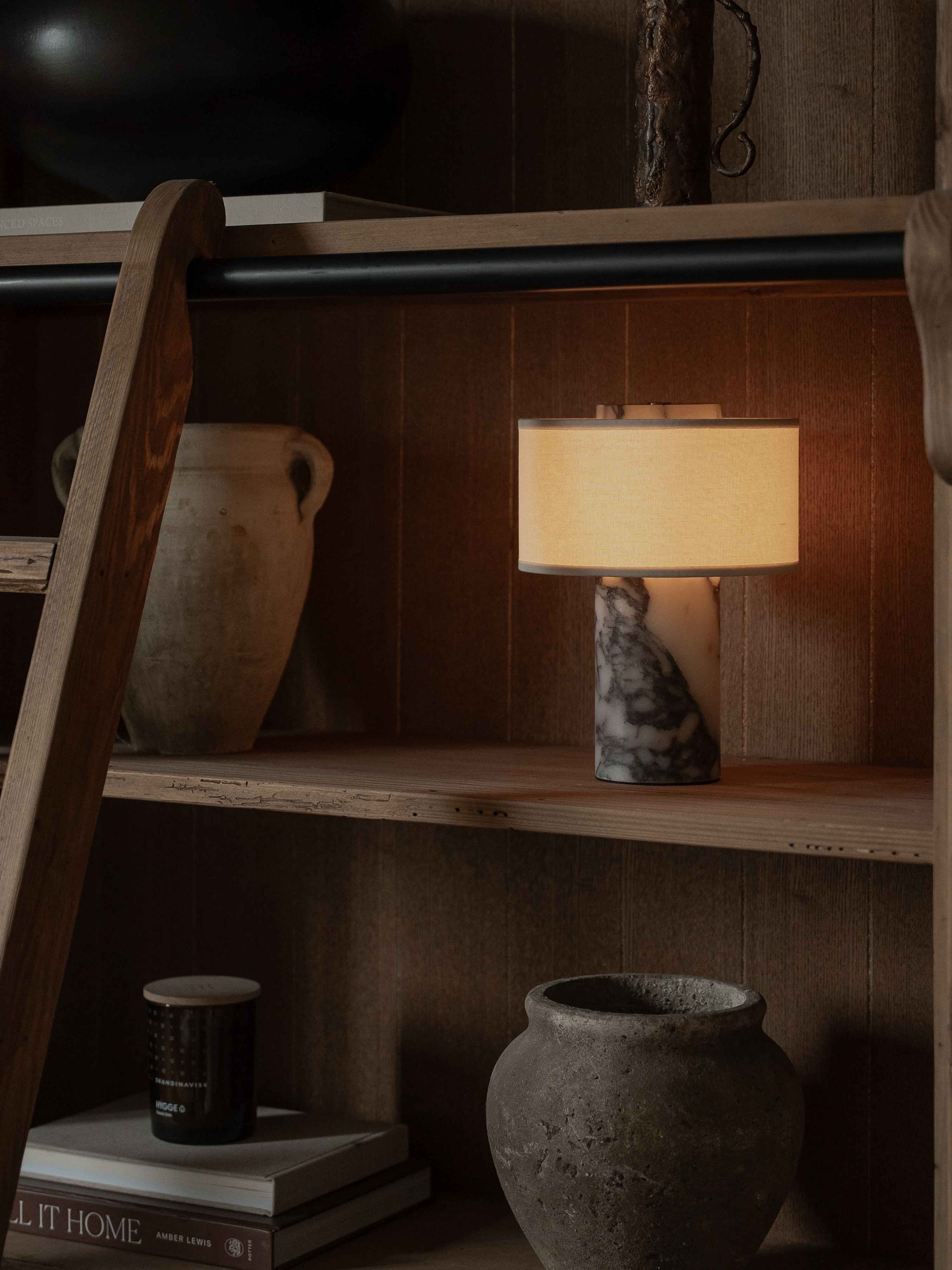 Auríe Portable Lamp | Calacatta Viola