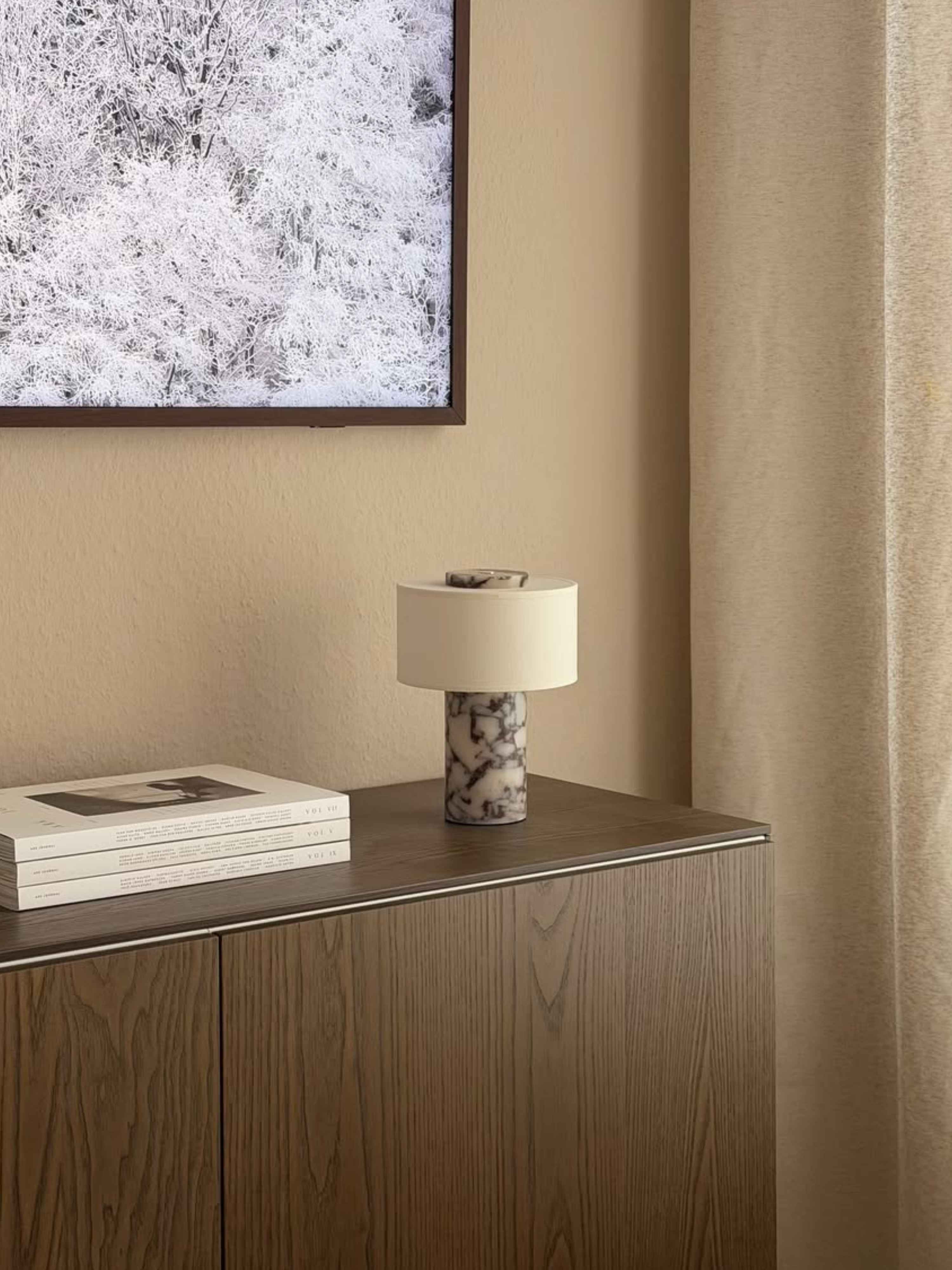 Auríe Portable Lamp | Calacatta Viola