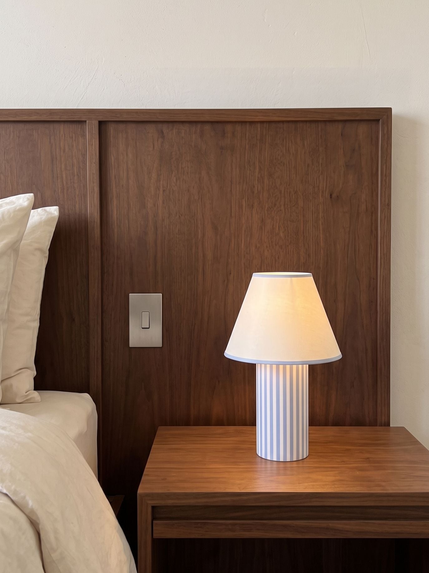 The Original - Aurel Portable Lamp | Linen - Blue & White