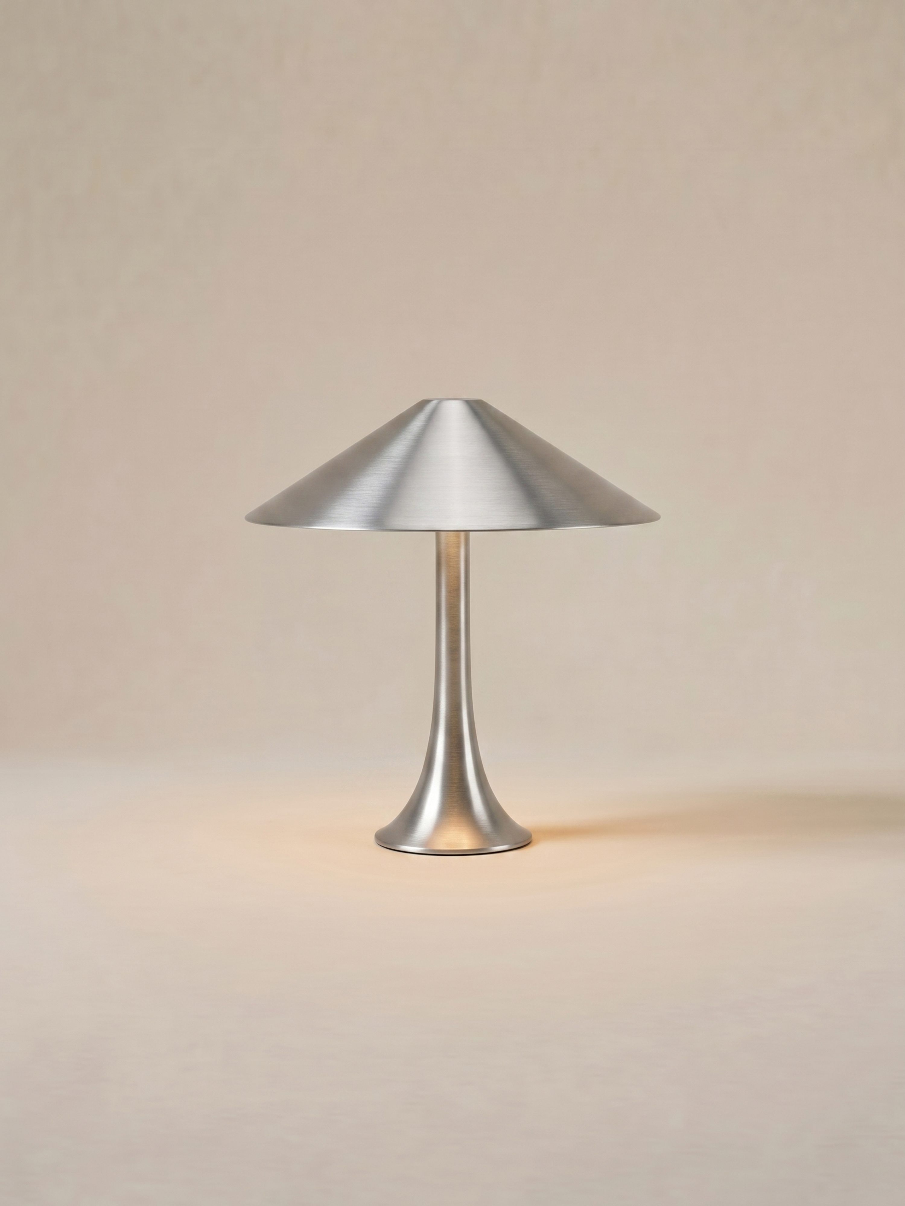 Nova Large Portable Lamp | Brushed Aluminium