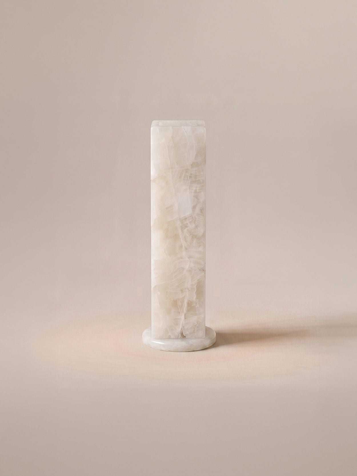 The Eva Vase | Alabaster