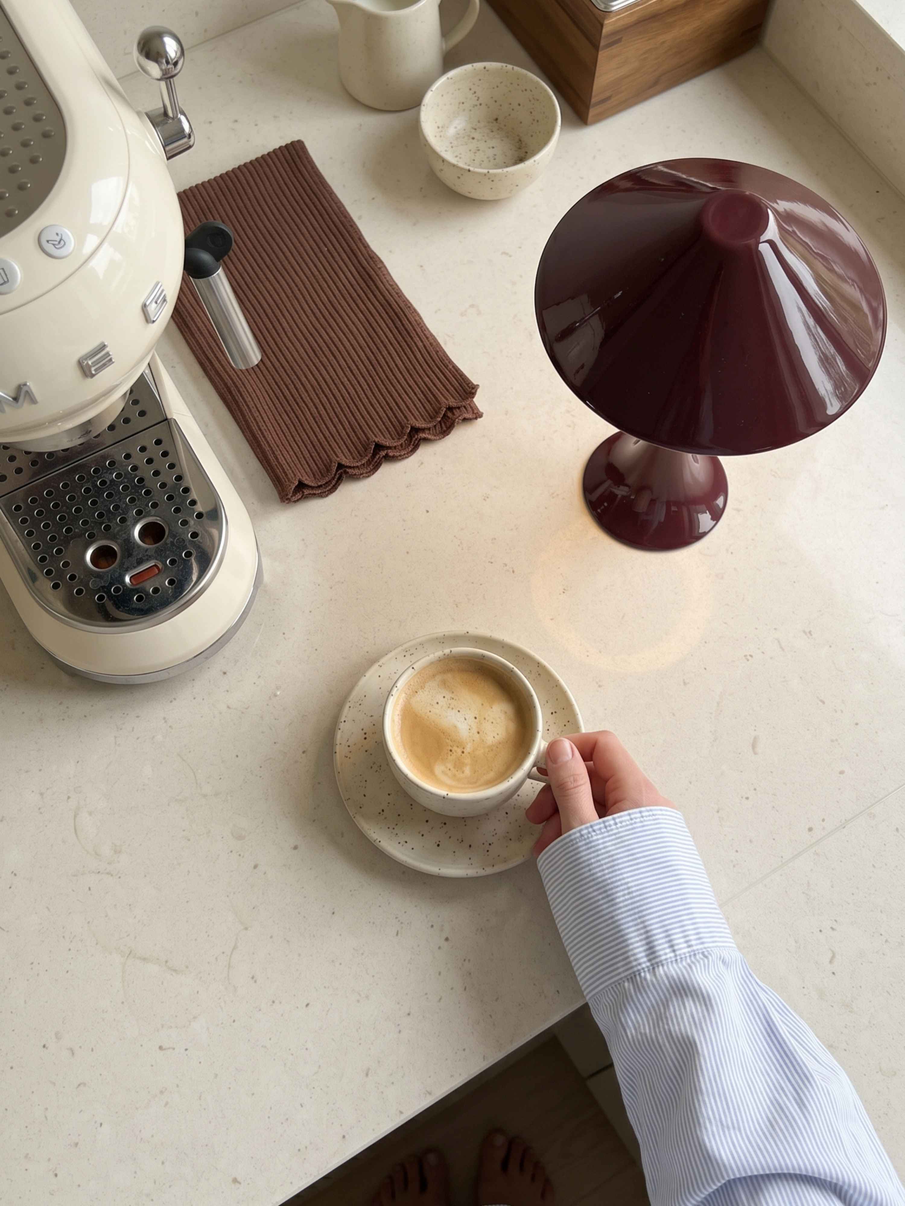 Nova Large Portable Lamp | Burgundy