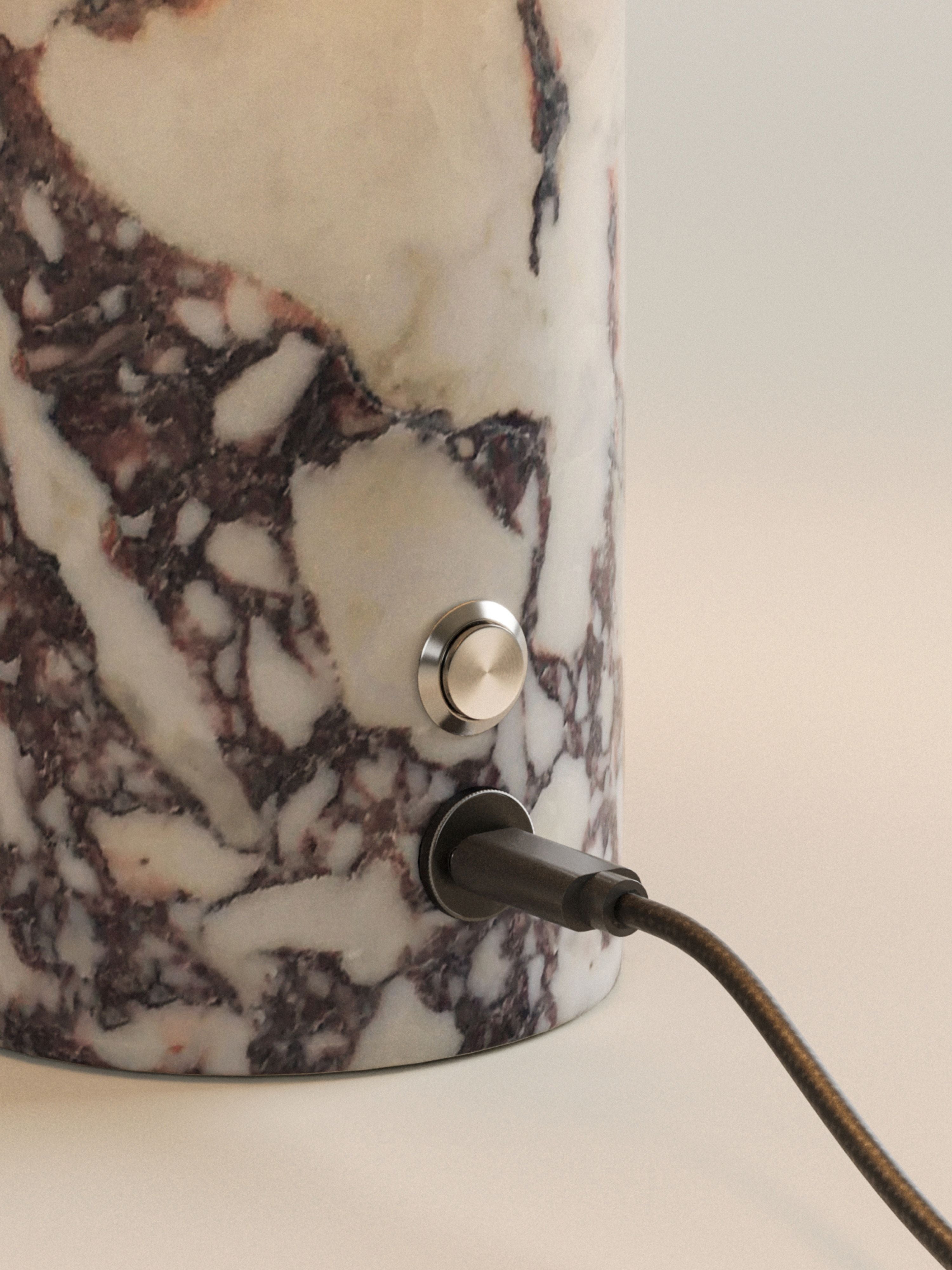 The Portable Auríe Table Lamp - Blossholm