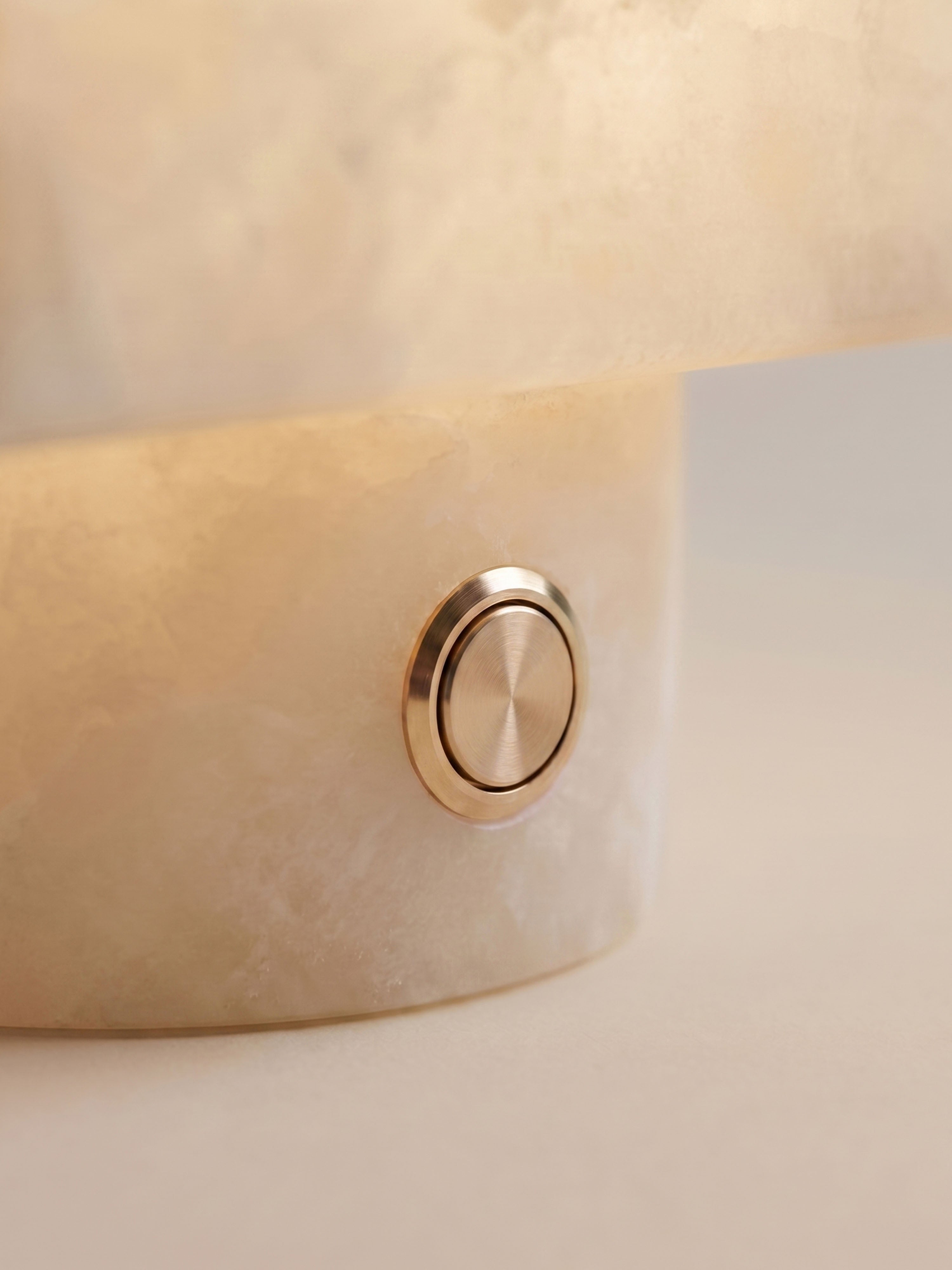 Arca Mini Portable Lamp | Alabaster