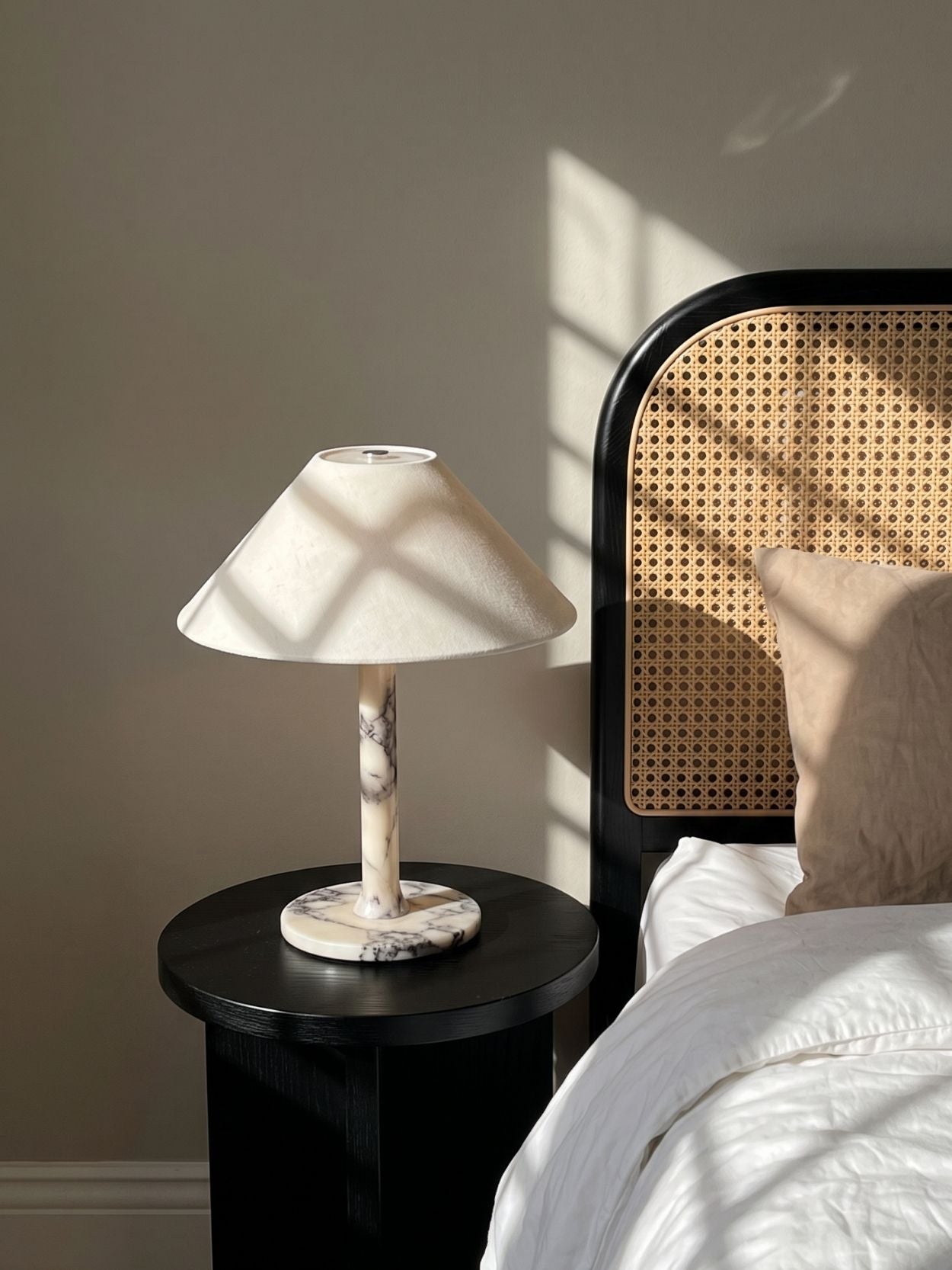 Rossa Portable Lamp | Calacatta Viola & Linen